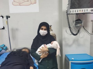 تولد نوزاد مادر زائر در مسیر اربعین
