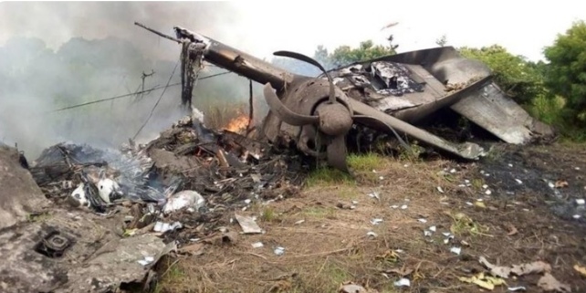 سقوط یک هواپیما در چین