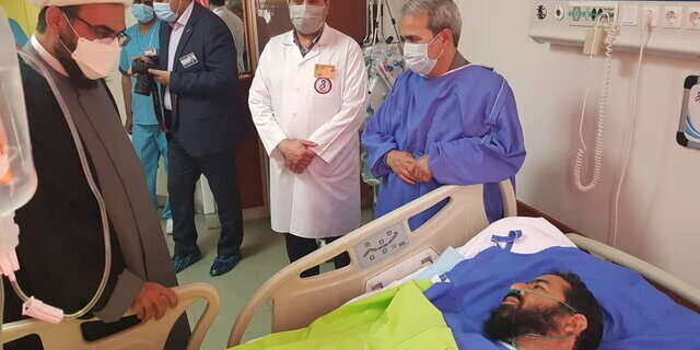 دیدار نماینده ویژه رئیس‌جمهور با خانواده طلبه‌های حادثه مشهد