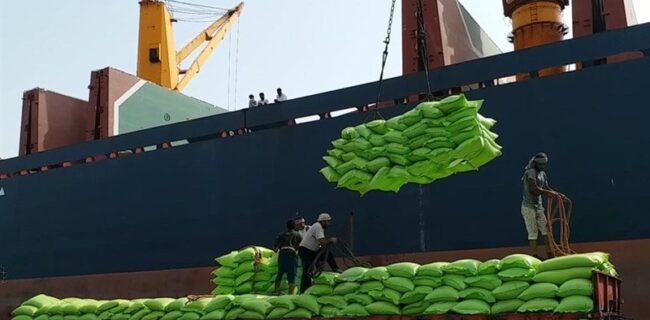 ۳۱ هزار تن برنج محموله کشتی تجاری از بندر بوشهر به نقاط مختلف کشور حمل شد