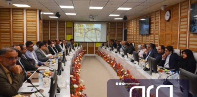 دانشگاه‌های استان بوشهر در رفع نیاز پالایشگاه‌های گازی پارس جنوبی همکاری می‌کنند