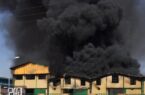 آتش‌سوزی در شهرک صنعتی علویجه/اطفای حریق ادامه دارد