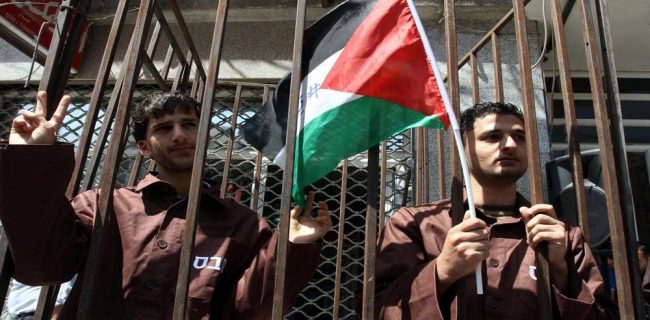 اعتصاب غذای نامحدود ۱۰۰۰ اسیر فلسطینی