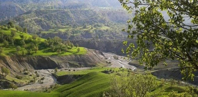 شناسایی ۱۵۰۰ جاذبه گردشگری و تاریخی در استان ایلام