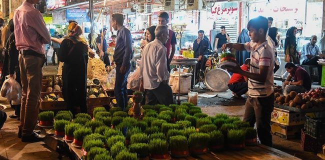 کرمانشاه با برپایی نمایشگاه تنظیم بازار به استقبال بهار رفت