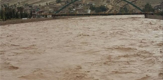 راه ارتباطی ۲۳روستا در خرم آباد بسته شد/سه پل تخریب شد