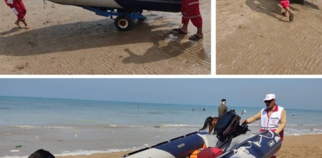 نجات دو نفر از غرق شدن در آب‌های ساحلی گناوه